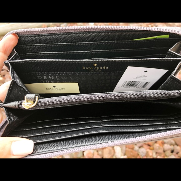 Gaby’sBags👜💕- NWT Kate spade zip around wallet - Picture 4 of 5